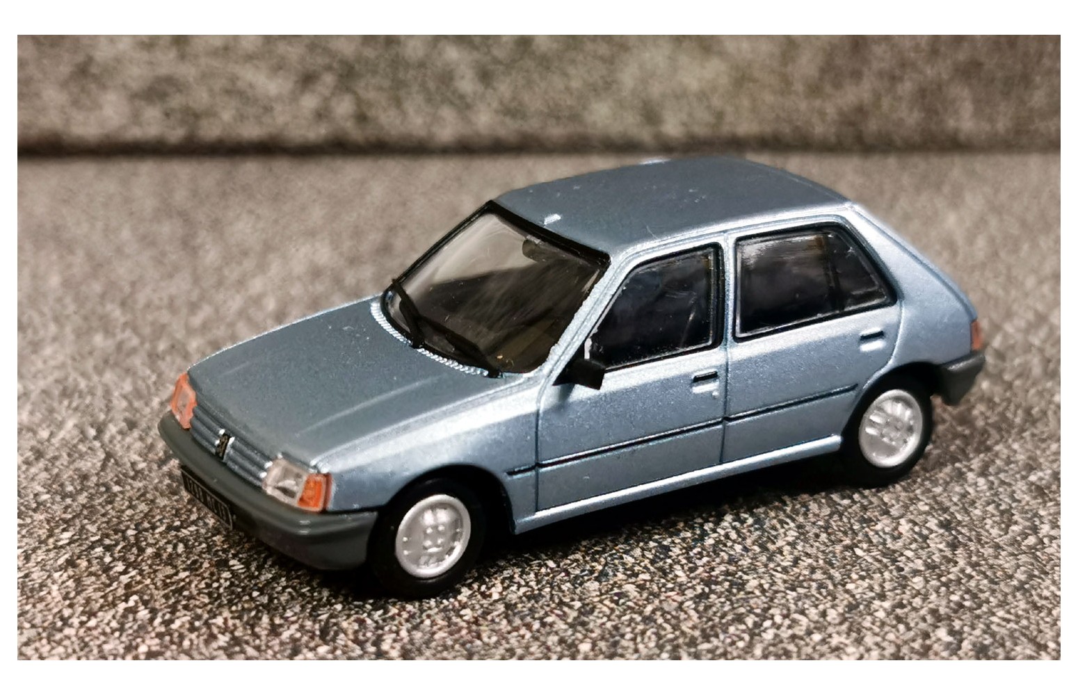 REE MODELES CB-152 Peugeot 205 GE (Blu topazio) - 1:87