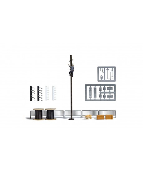 BUSCH 7966 - Scena: Arrampicatore Palo Telefonico, Epoca III/IV 1:87