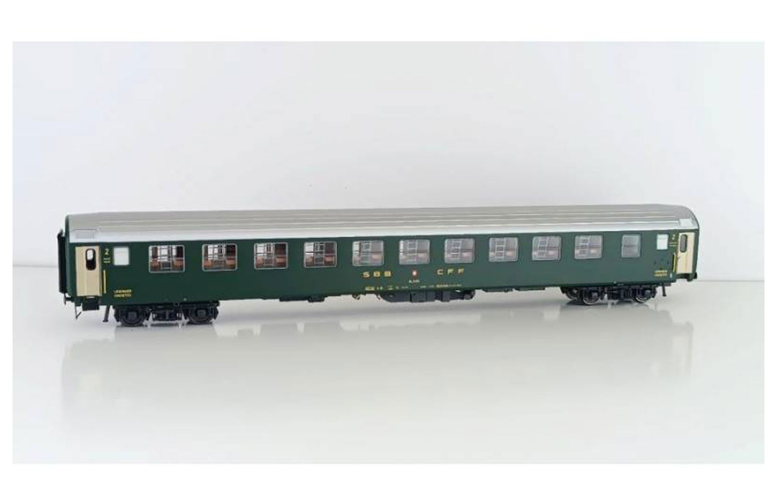 PIRATA H0 PI9722 - Carrozza 2'Cl RIC B 5005 12 comp., Verde, Tetto Alluminio, SBB Ep.III