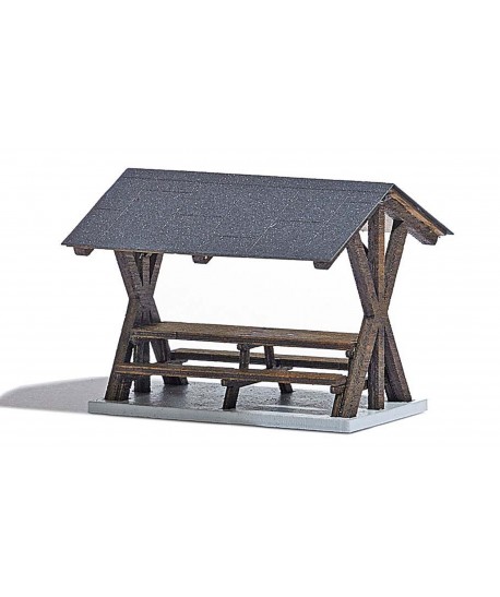 BUSCH H0 1563 - Area di sosta coperta, In Kit