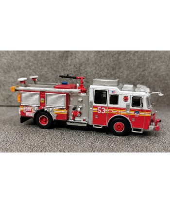 Premium ClassiXXs 870681 Seagrave Marauder II, FDNY, Manhattan, 1:87