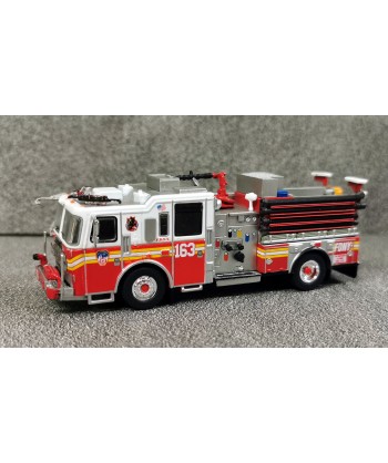 Premium ClassiXXs 870683 KME Severe service, FDNY - Staten Island 1:87