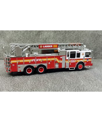 Premium ClassiXXs 870692 Ferrara Ultra, FDNY - Brooklyn 1:87
