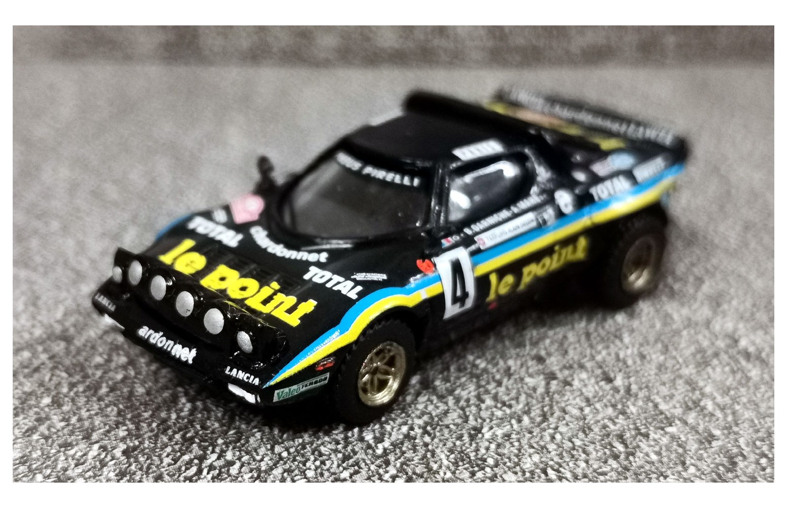 BREKINA 29660 - Lancia Stratos HF "Le Point Nr. 4" (1981) - 1:87