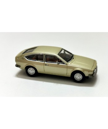 Premium ClassiXXs 870426 – Alfa Romeo Alfetta GT, Verde metallizzato – 1:87