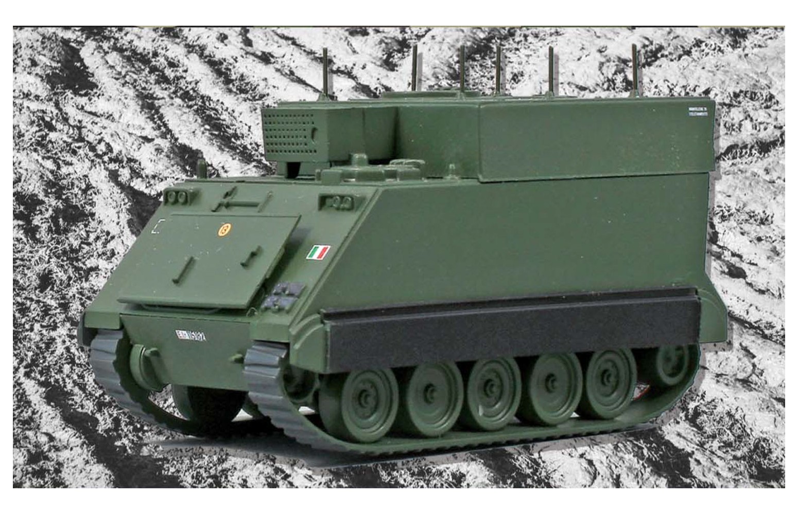 DOC MODELS 87201 - Carro Comando M577 dell'esercito italiano - 1:87