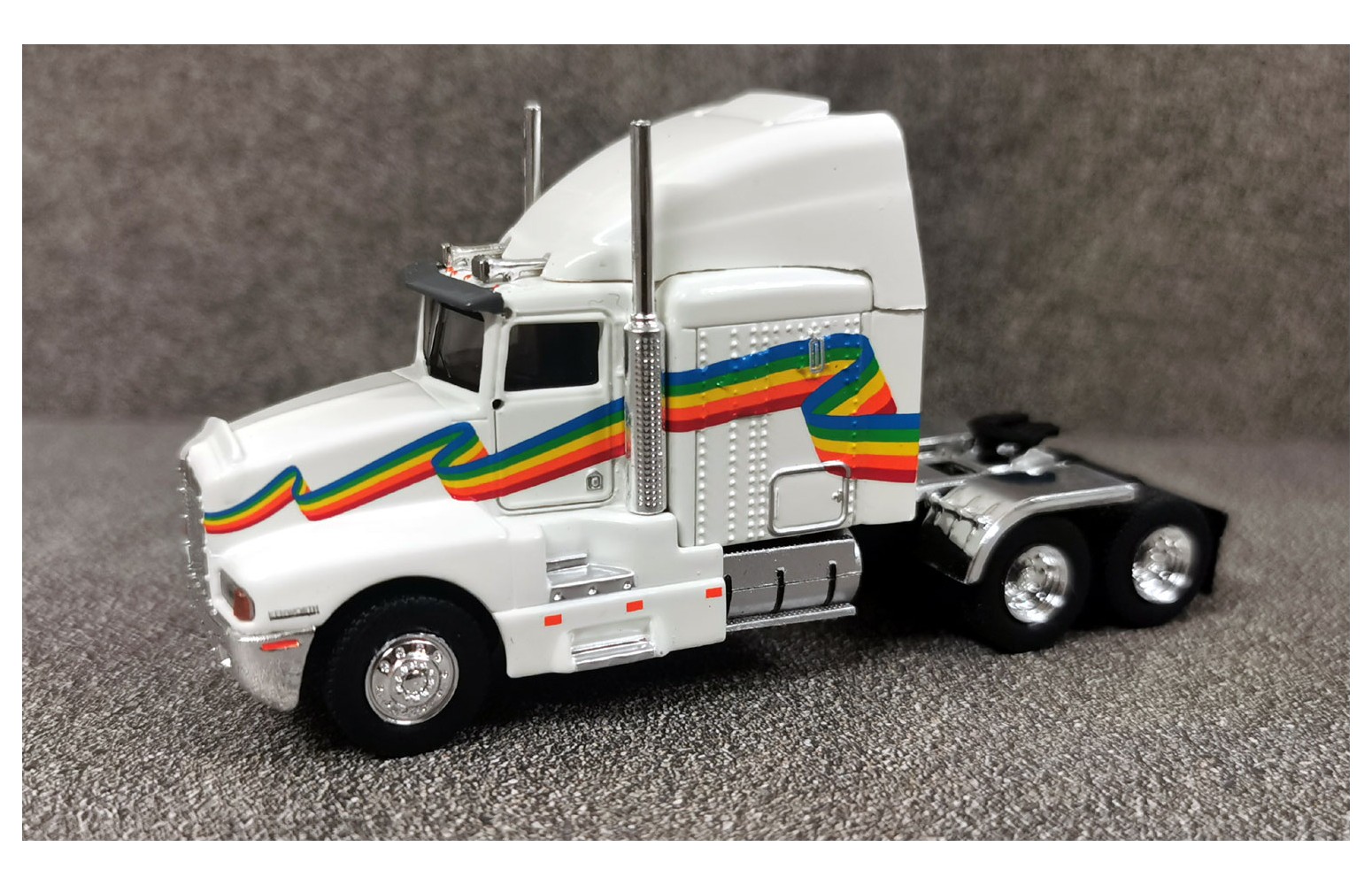 BREKINA 85932 - Kenworth T 600, Arcobaleno - 1:87
