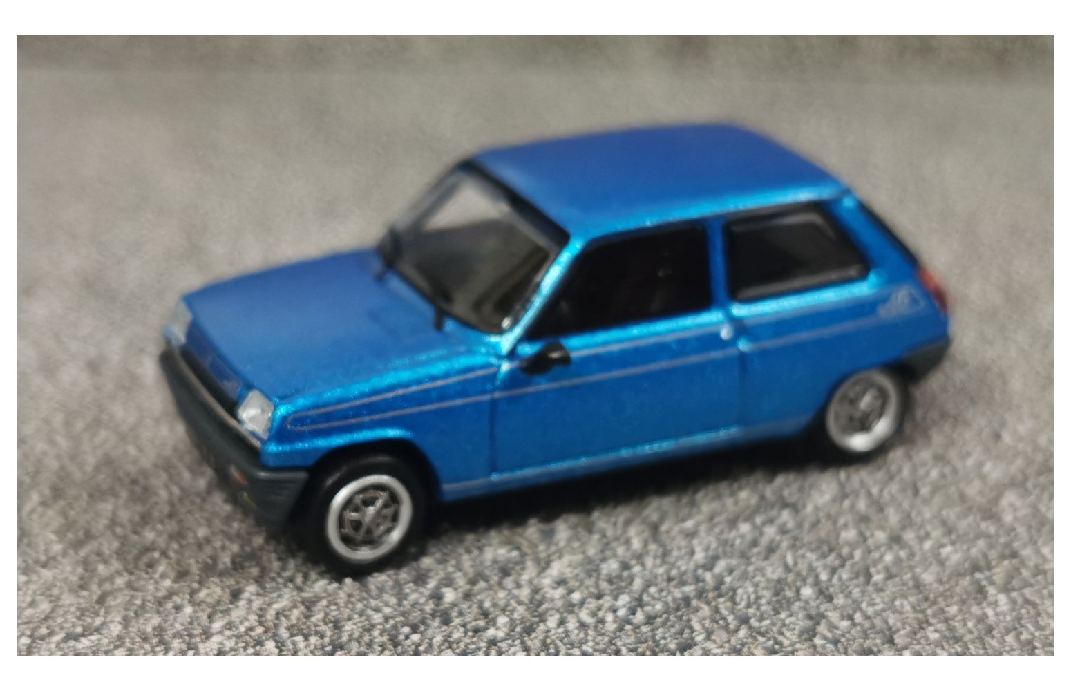 REE MODELES CB-161 Renault R5 Alpine 1976, blu metall. - 1:87