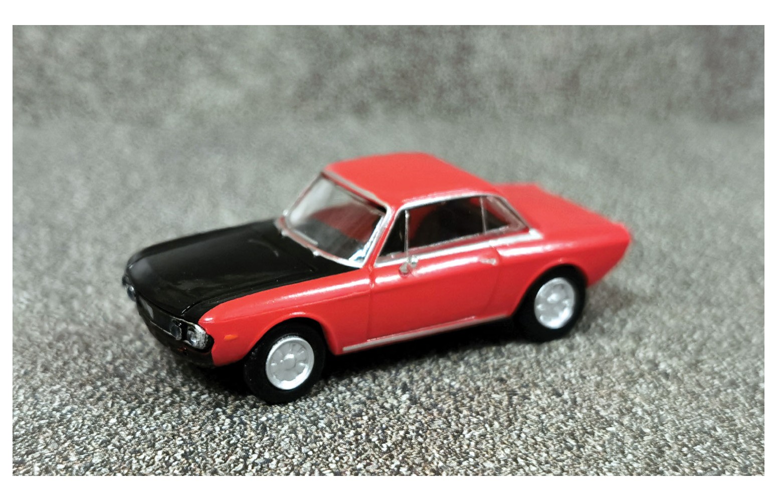 BREKINA 29630 - Lancia Fulvia Coupè, Rosso/nero - 1:87