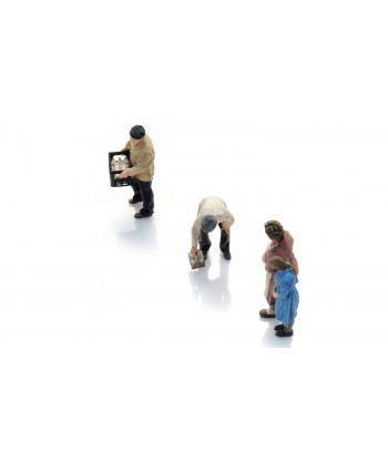 ARTITEC 5870050 - Lattaio con clienti (1970-90), resina H0-1:87