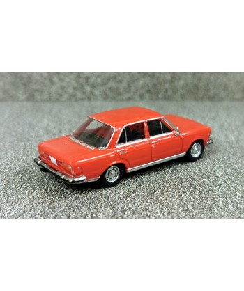 Premium ClassiXXs 870636 - Fiat 130 (rosso) – 1:87