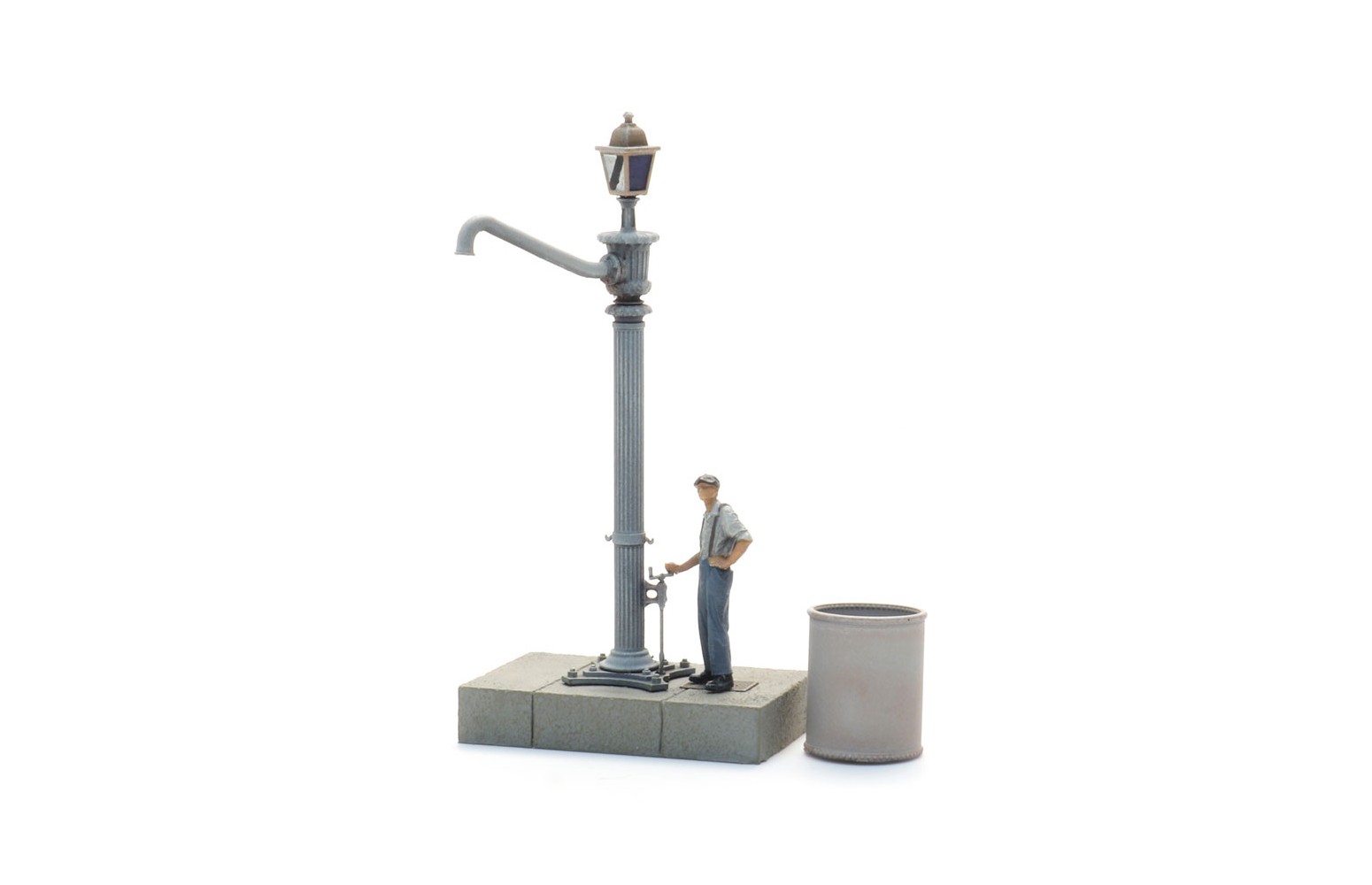 ARTITEC H0 387.590 Gru idraulica PLM M-12 con figura - 1:87