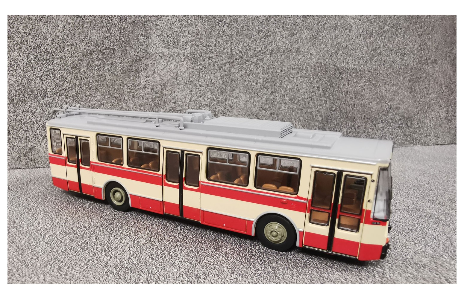 BREKINA 61375 Skoda 14 Tr, Beige/Rosso ,1982 - 1:87