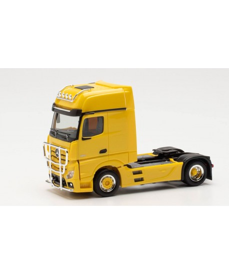 HERPA 311533-004 Trattore Mercedes Actros Gigaspace, giallo traffico - 1:87