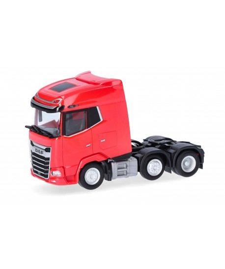 HERPA 318983 Trattore DAF XG a 3 assi (6x2), rosso traffico - 1:87