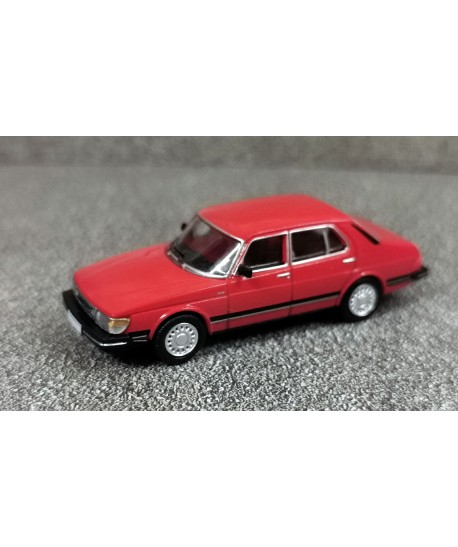 Premium ClassiXXs 870756 - SAAB 900 Limousine, rosso, 1981, 1:87
