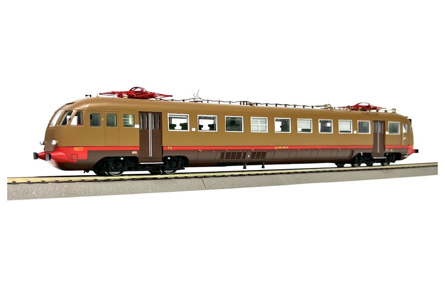 OS.KAR. H0 2066 FS ALe 540.005 1° serie con RS mot., castano isabella rosso ep. IV