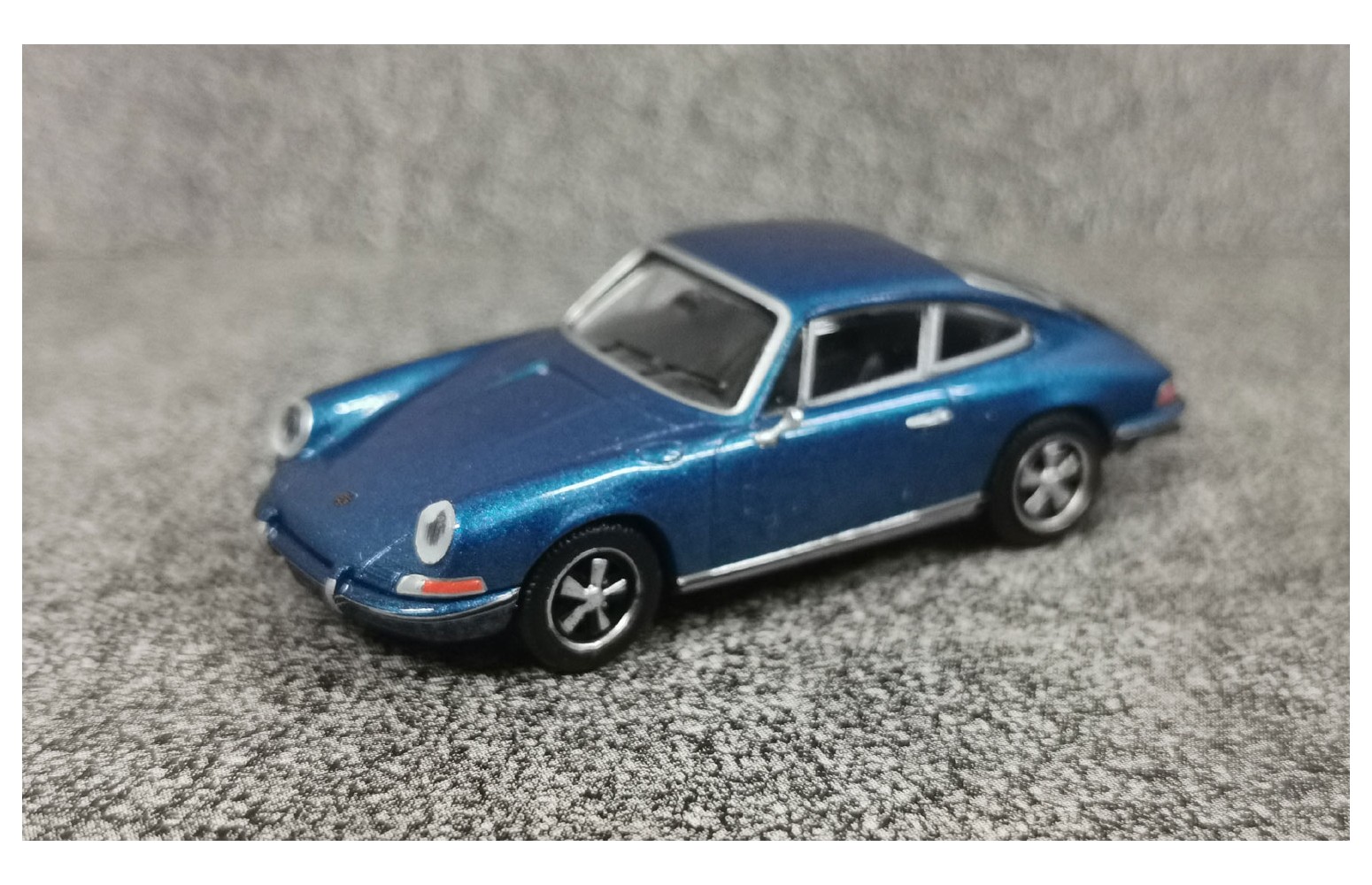 BREKINA 16234 - Porsche 911, blu metall. - 1:87