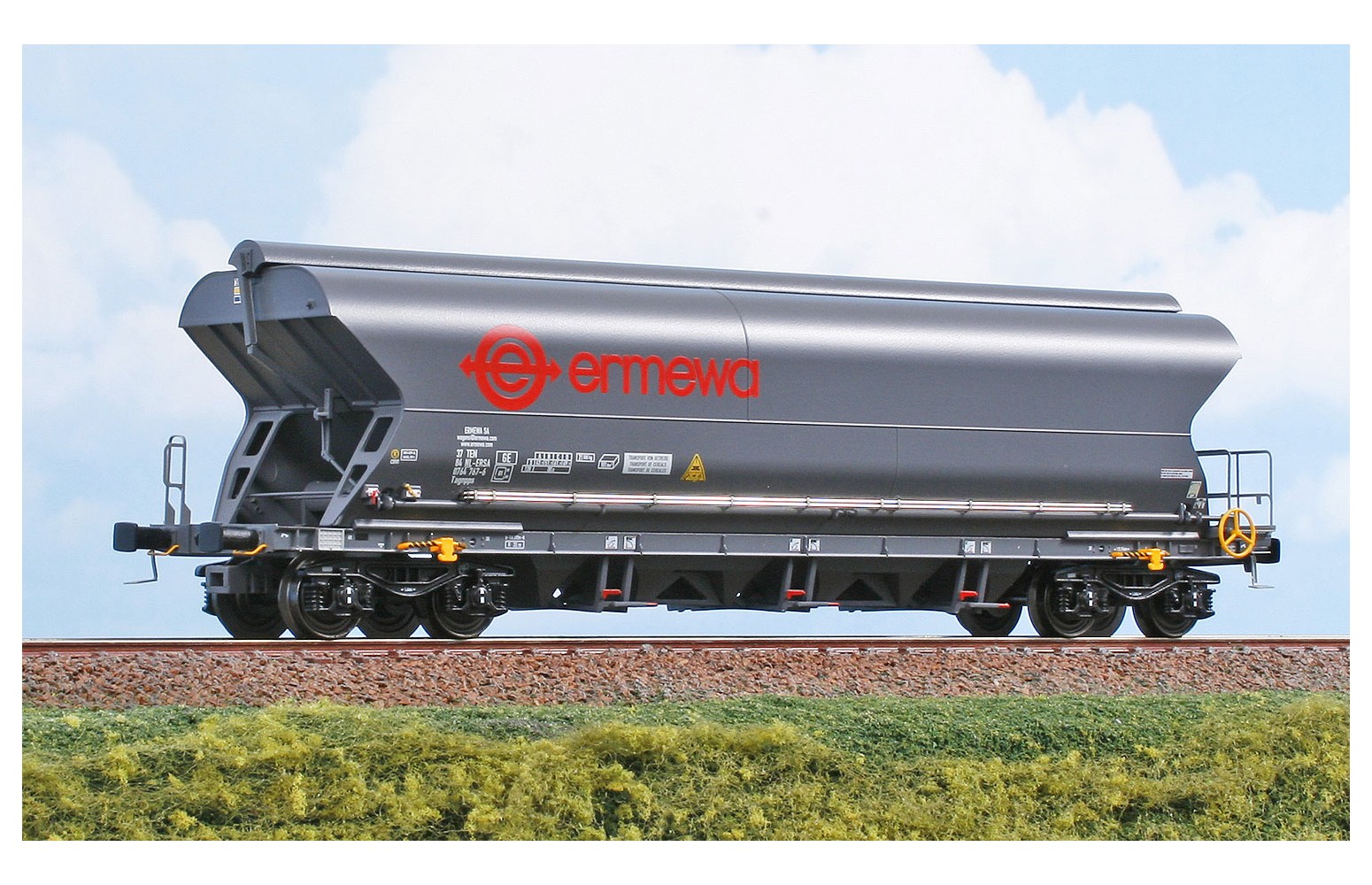 NME H0 512634 Carro tramoggia per cereali Tagnpps da 101m³, con scritta rossa ERMEWA Ep. VI