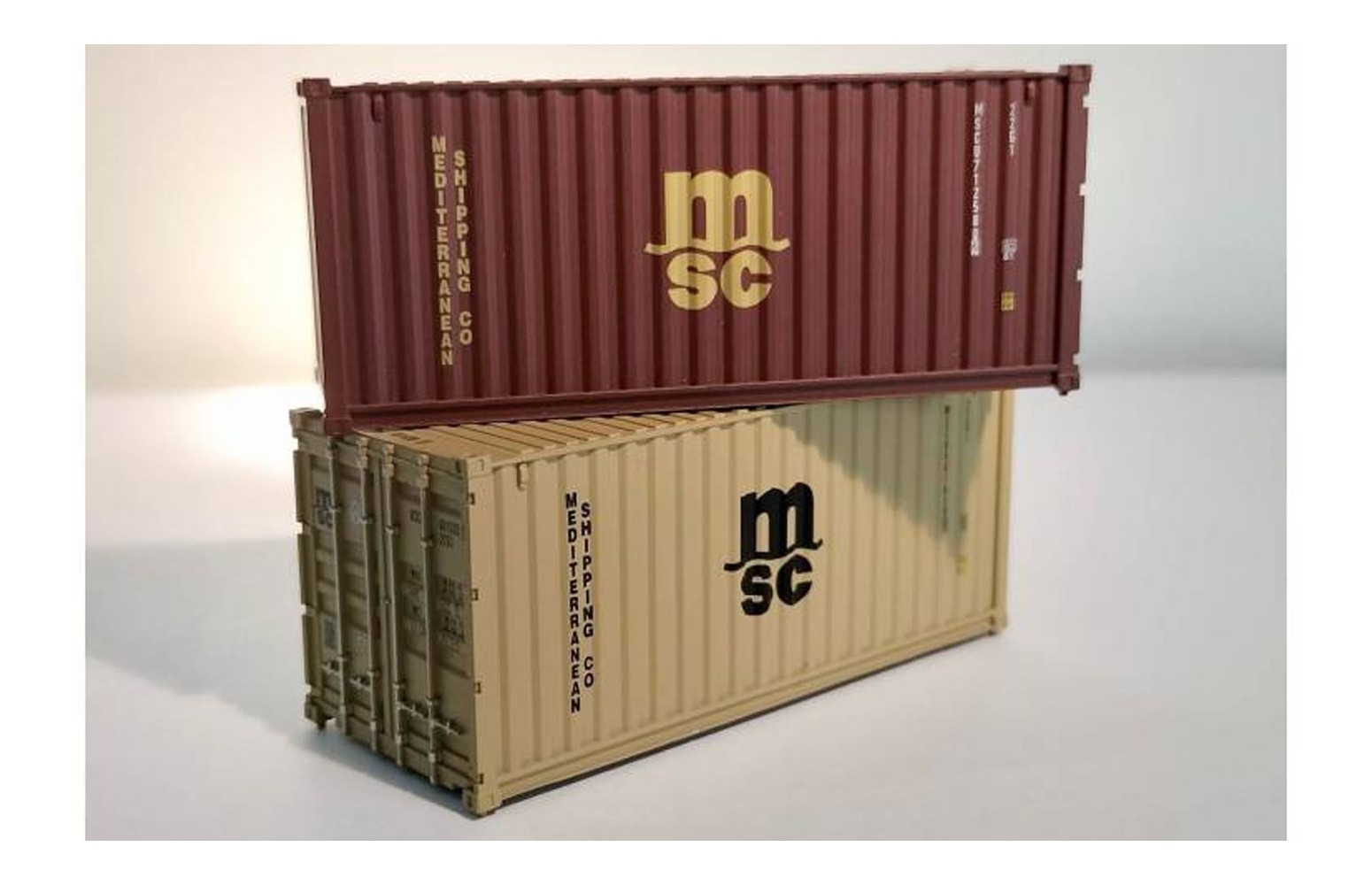 PIRATA PI12550 - Set 2 container MSC, 20 piedi, giallo ocra/marrone - 1:87