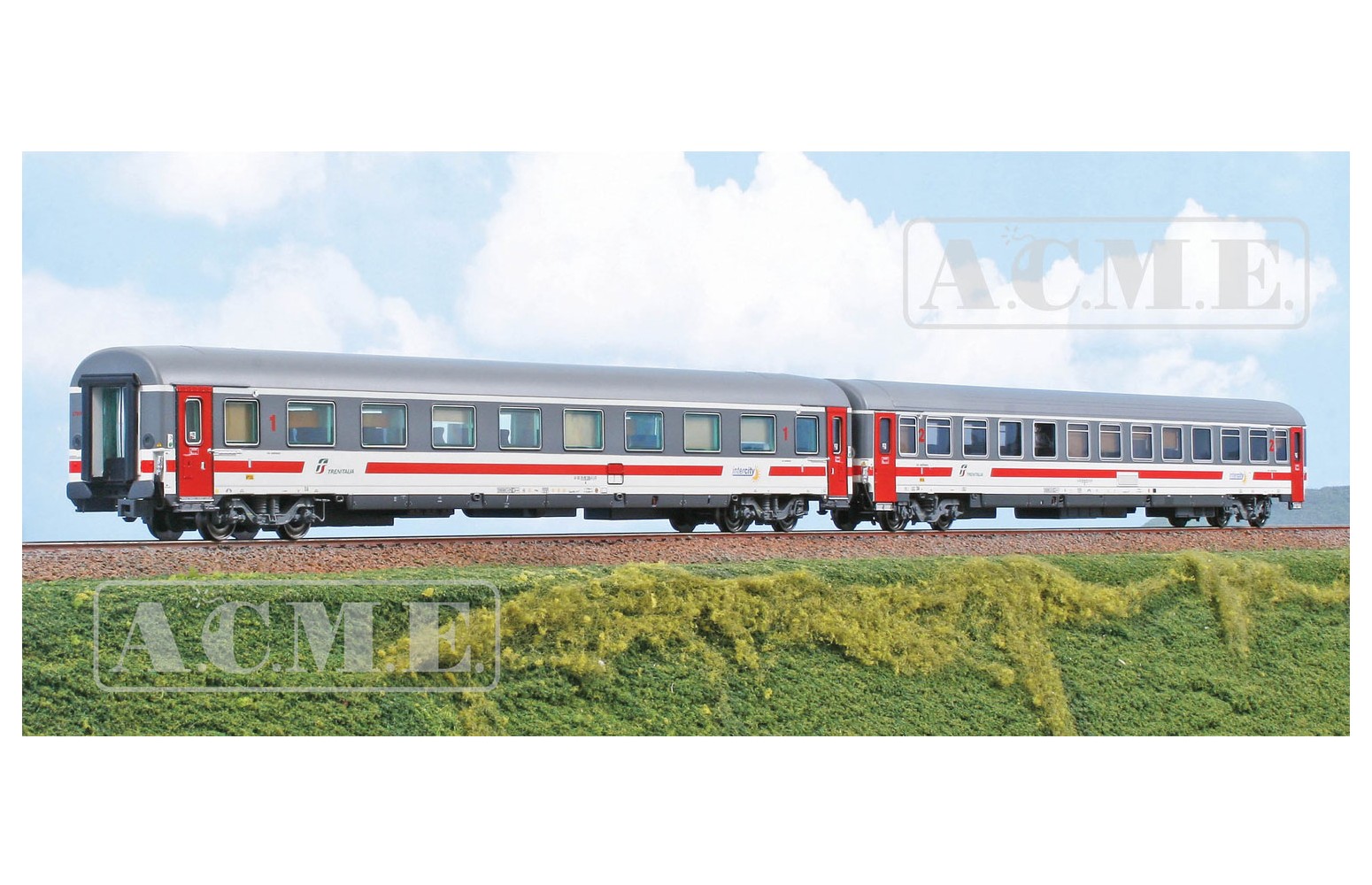 ACME H0 70097 Set di 2 carrozze, una 1 classe e una di 2 classe con griglia modificata Intercity Giorno FS Ep. VI