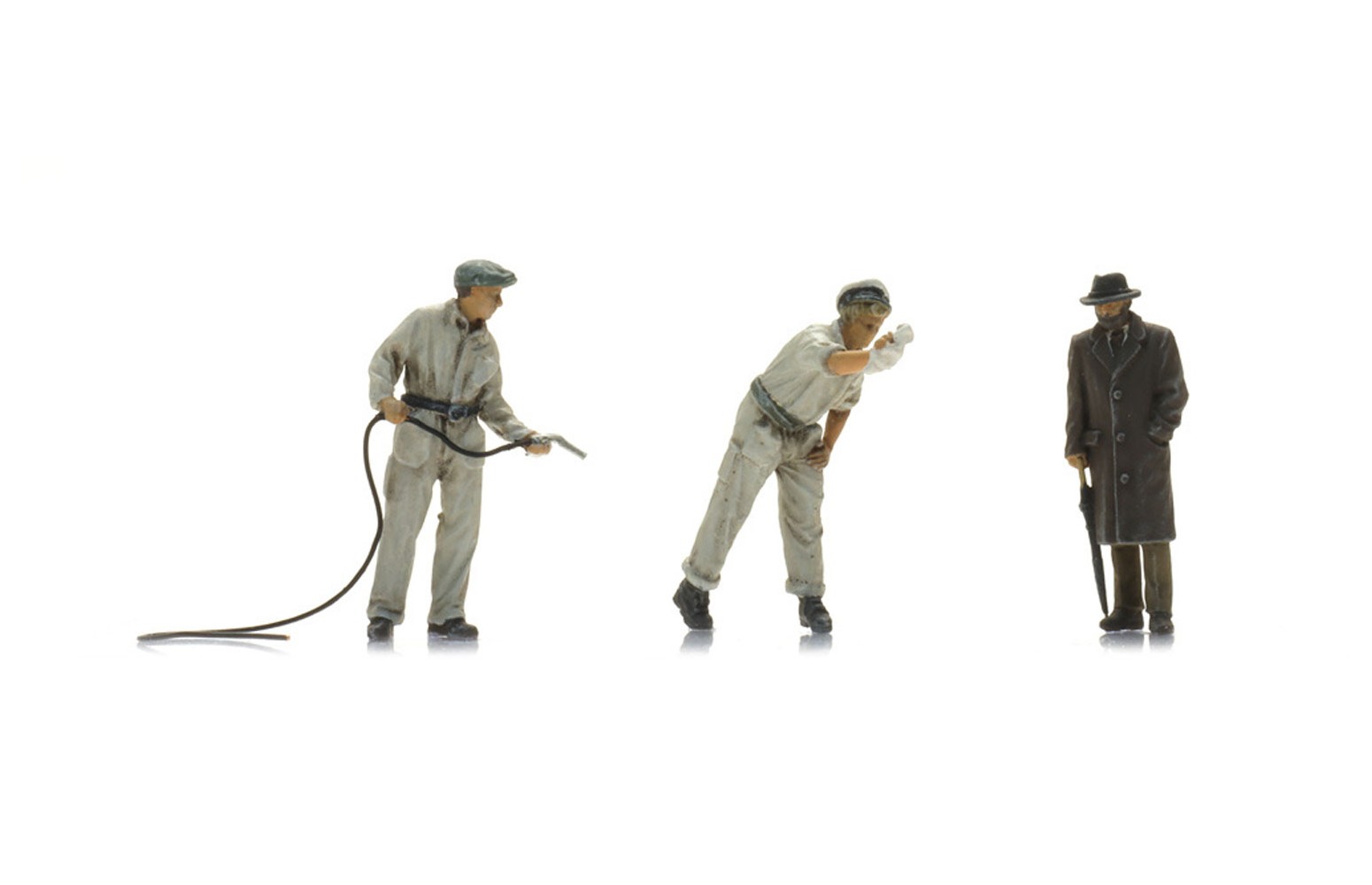 ARTITEC 5870140 - Alla stazione di servizio, 3 personaggi, resina - 1:87