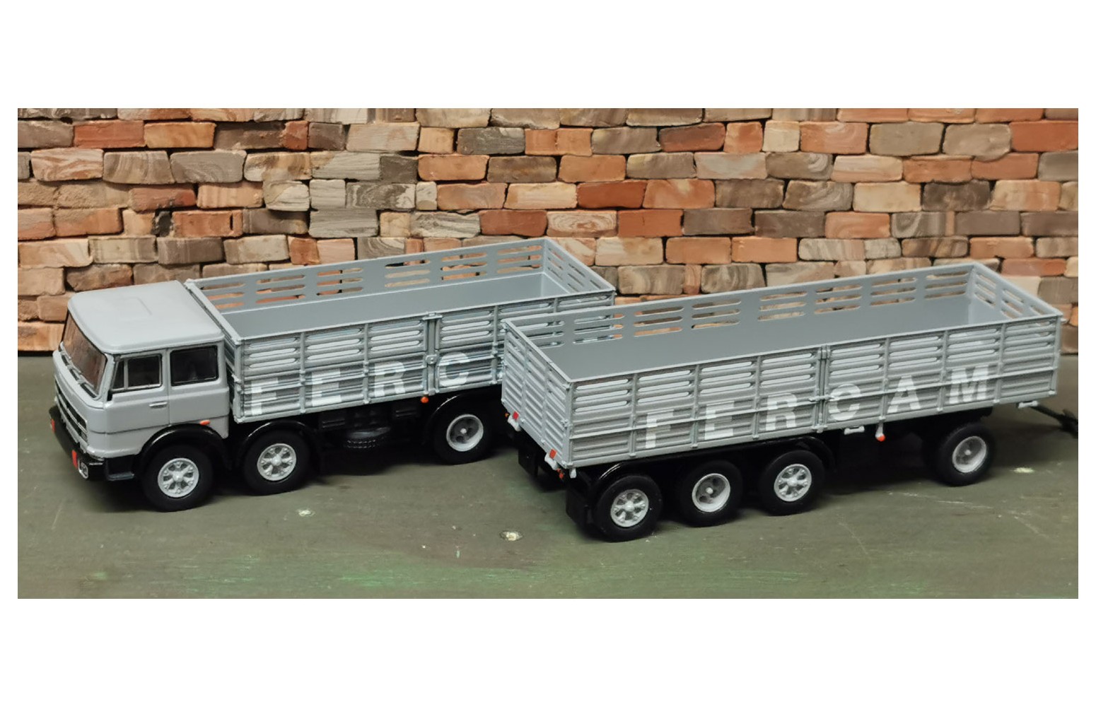 BREKINA 58536 - FIAT 691 Millepiedi "FERCAM" - 1:87