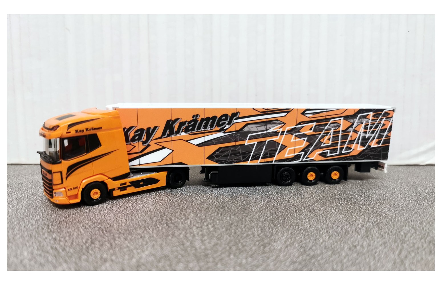 HERPA 317634 - DAF XG+ Semirimorchio frigorifero "Kay Krämer" - 1:87
