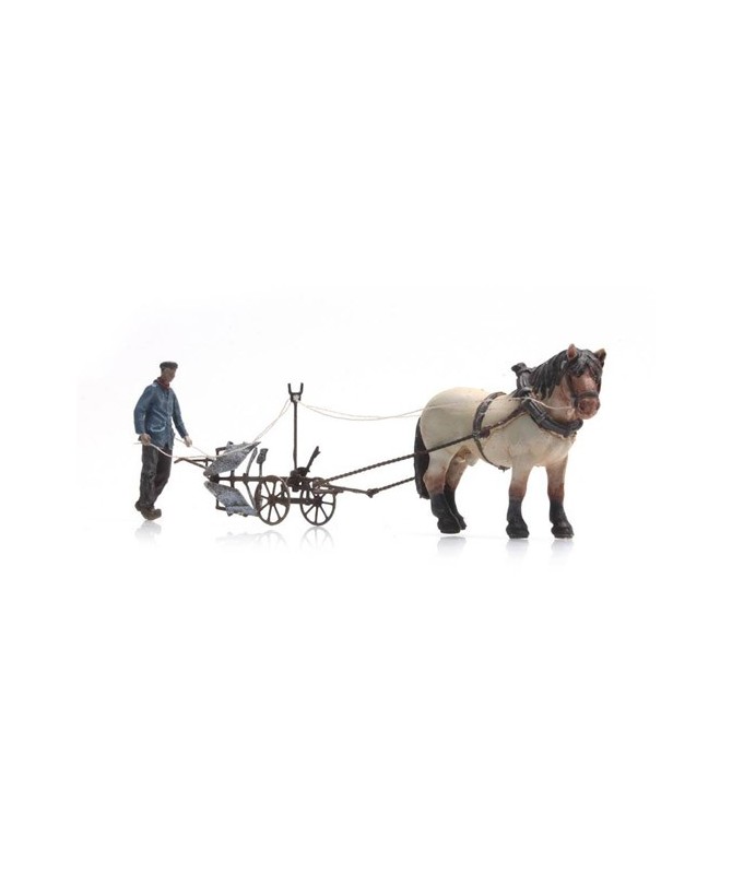 ARTITEC H0 387.392 – Cavallo con aratro e contadino, resina 1:87