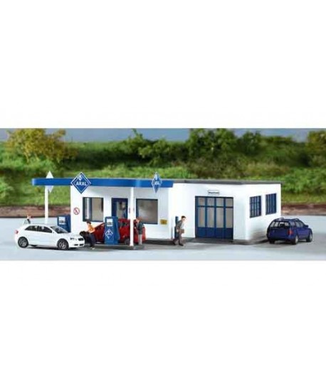 PIKO H0 61827 – Stazione di servizio “ARAL” in kit
