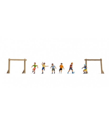 NOCH H0 15817 – Ragazzi in campo di calcio (6 pz.)
