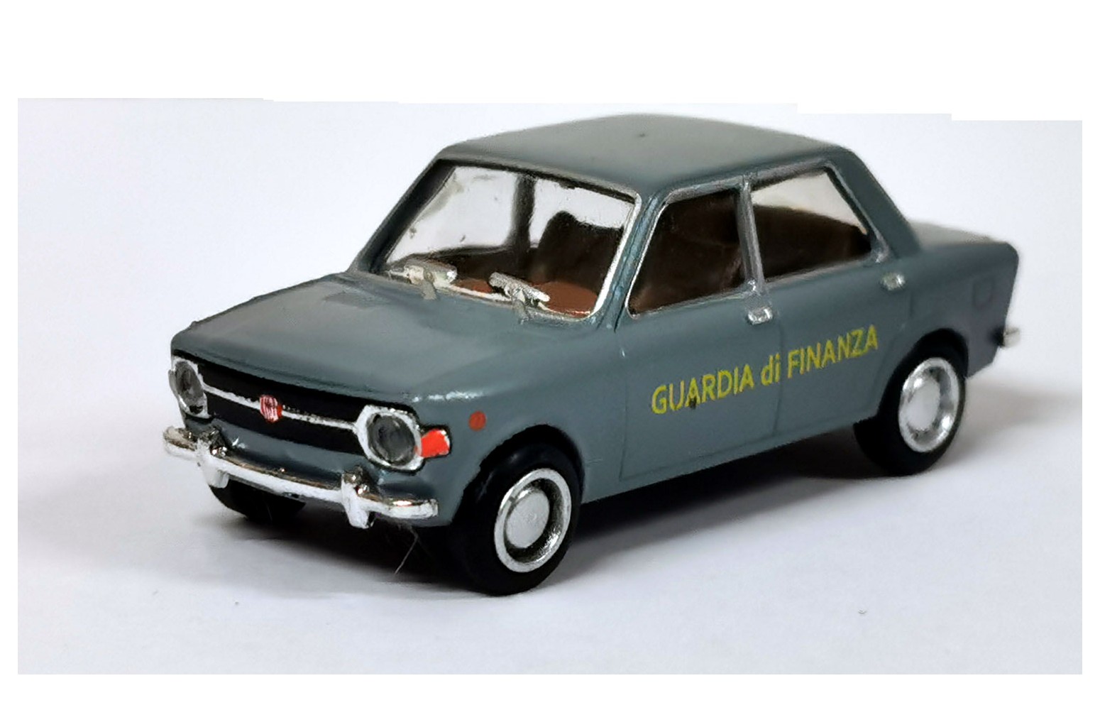 brekina 22530 fiat 128 guardia di finanza