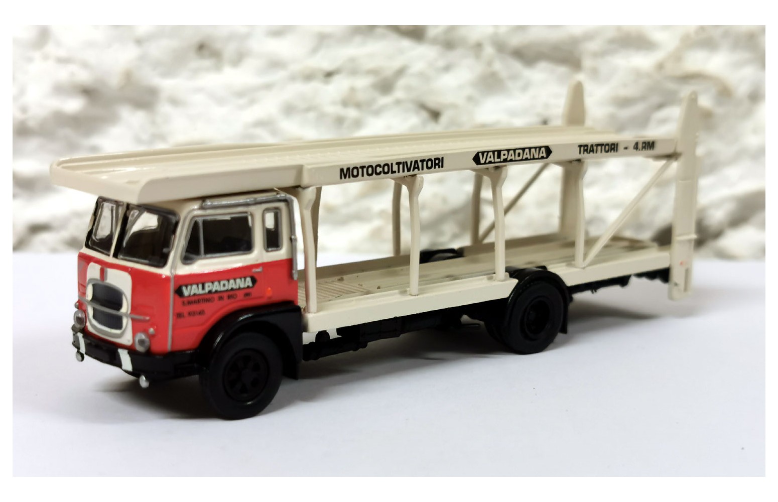 brekina 58484 - fiat 642n2 bisarca valpadana