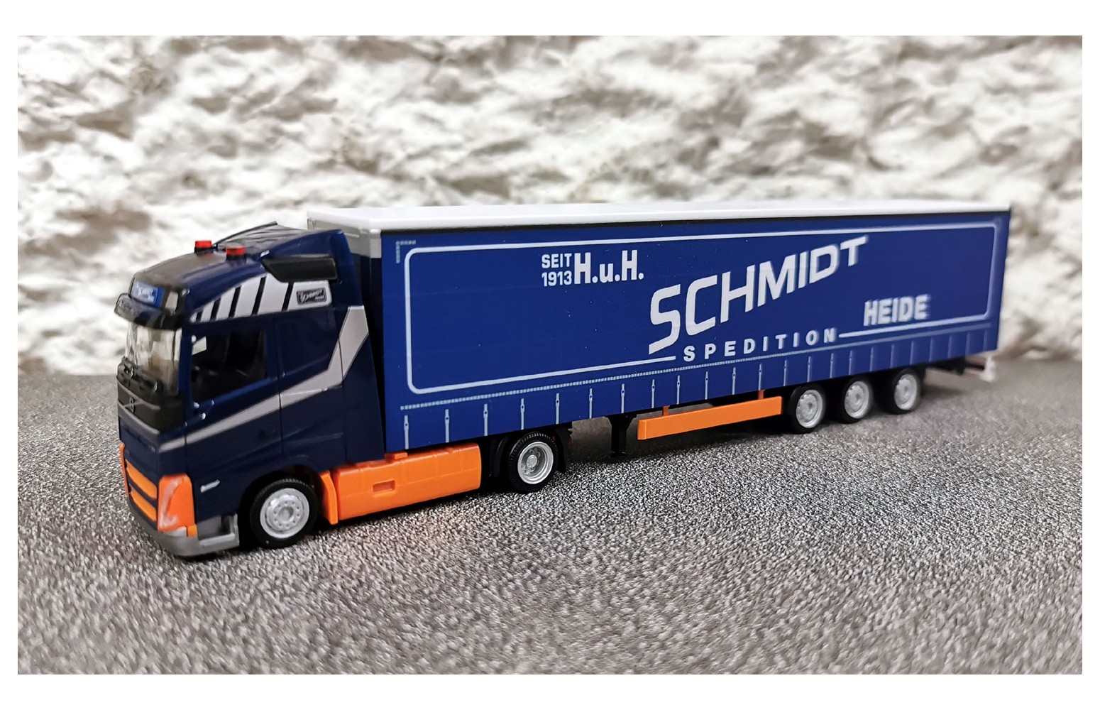 herpa 315371 volvo fh gl schmidt