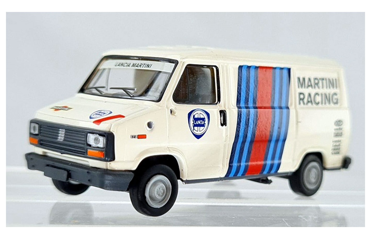 fiat ducato furgone martini racing 1:87
