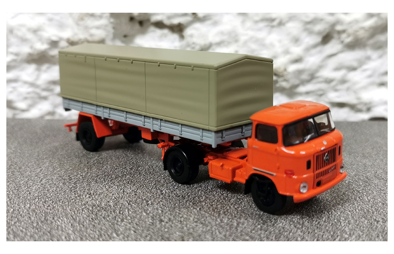 brekina 71202 - ifa w 50 con semirimorchio