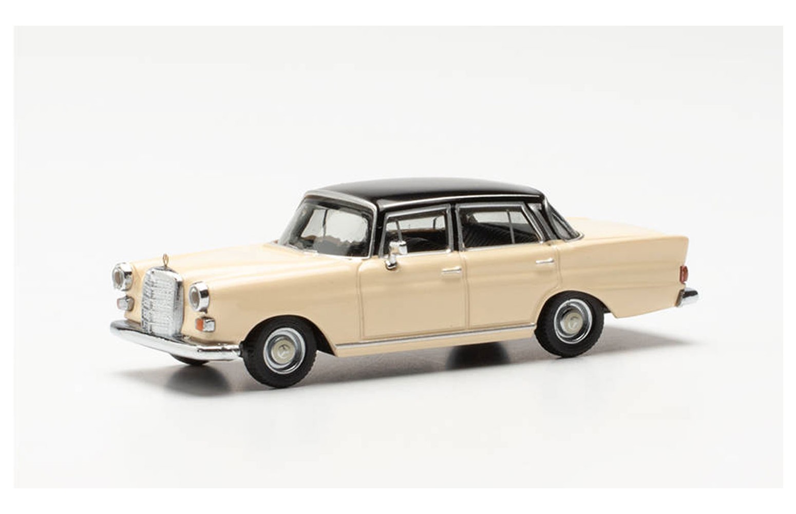 herpa 430739-003 m.b. 200 heckflosse