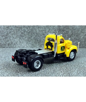 BREKINA 85978 - Mack B 61, giallo, John Deere , 1953 - 1:87