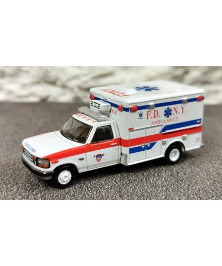 Premium ClassiXXs 870361 – Ford F-350 Horton, Ambulanza FDNY – 1:87