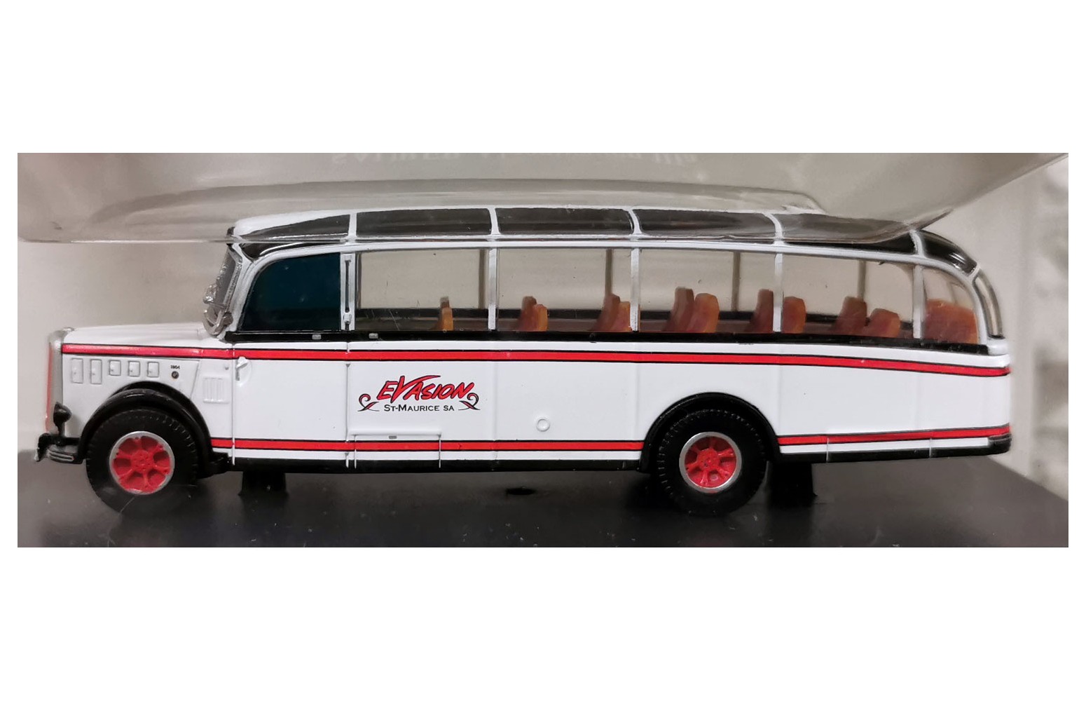 SCHUCO 26001 - Saurer 4LC Evasion "Alpenwagen IIIa" - 1:87 seconda mano