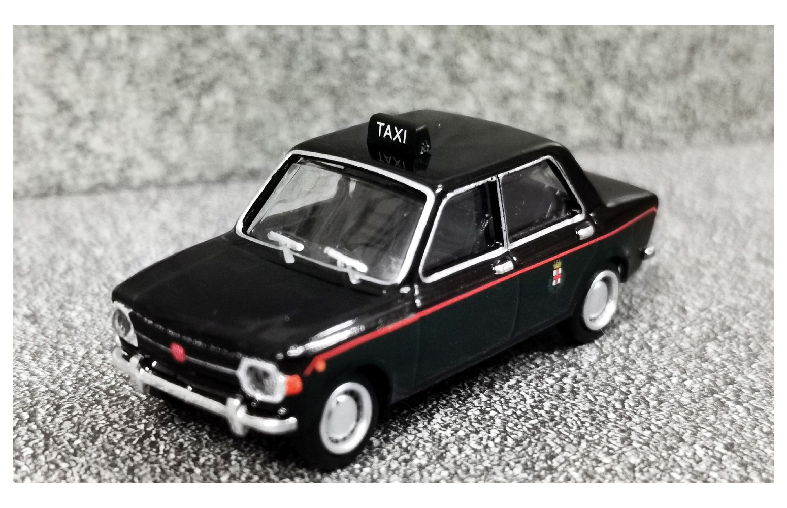 PIRATA PIBK22535 - FIAT 128 "Taxi Milano" - 1:87