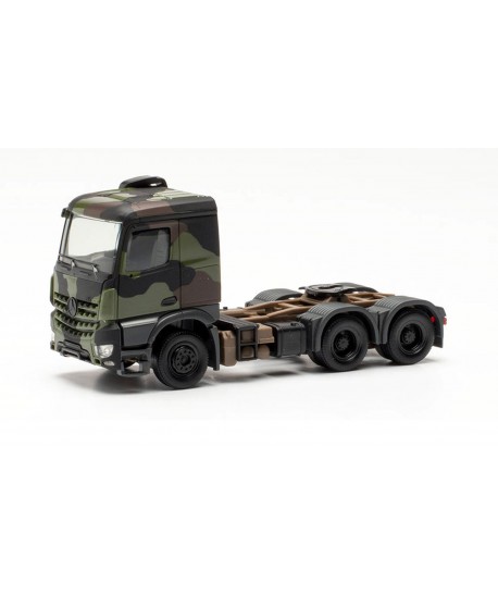 HERPA 747028 - Trattore Mercedes-Benz Arocs 6x4 "Bundeswehr", mimetico 1:87